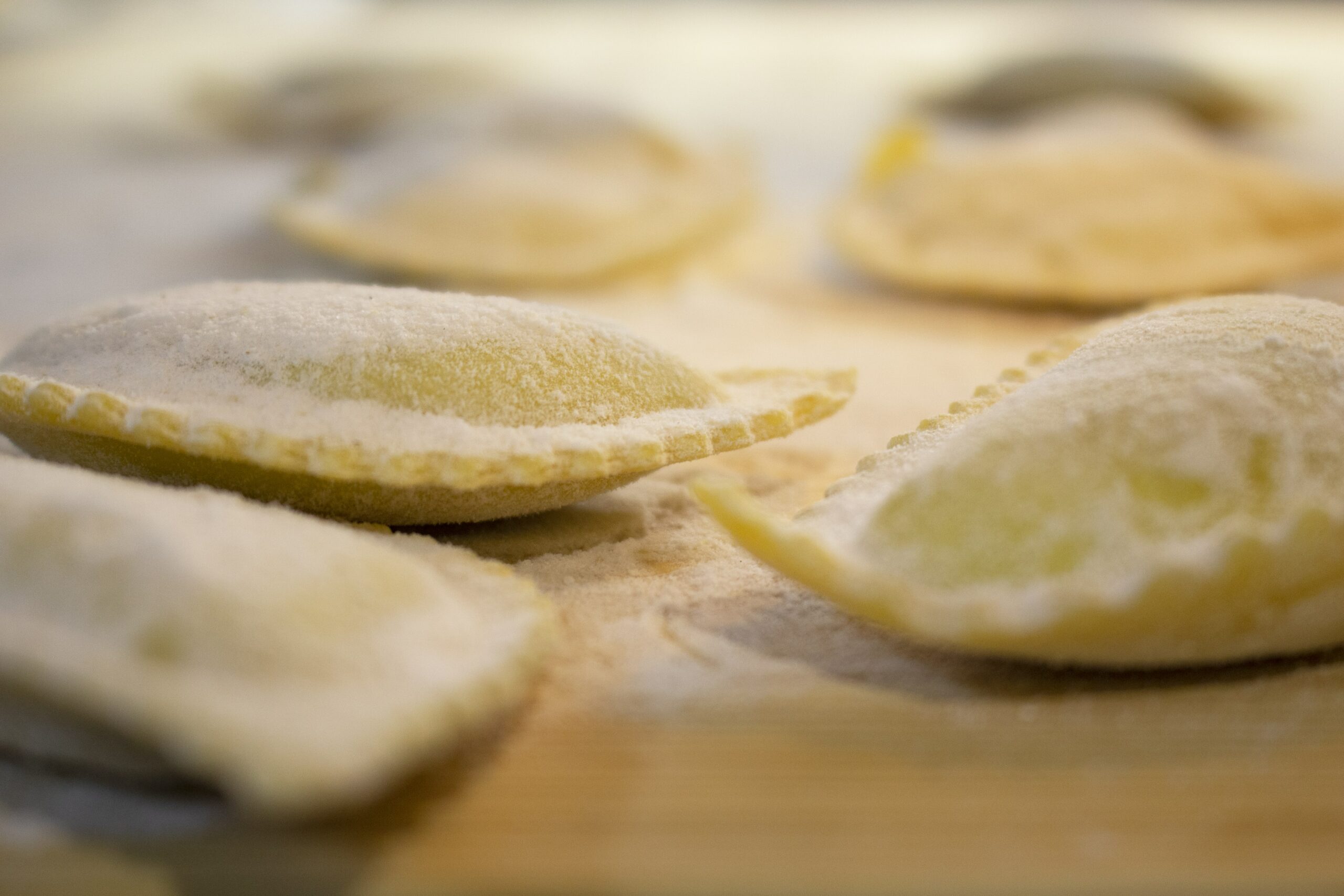 ravioli mezzaluna 2-min