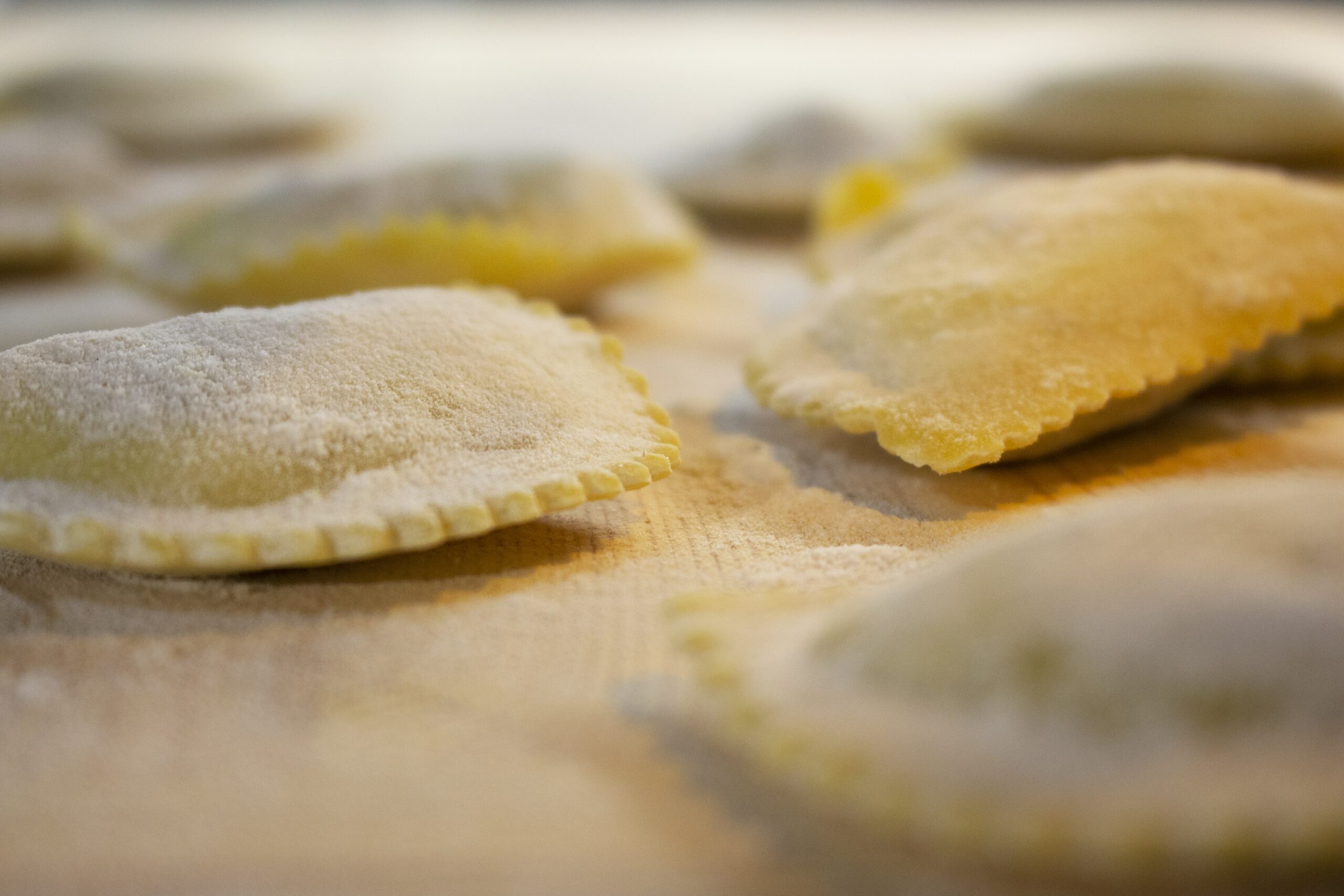 ravioli mezzaluna 3-min